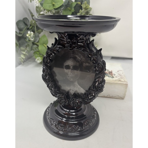 Bath and Body Works Halloween Candle Holder Holographic Portrait Skeleton 2023 - Picture 2 of 7